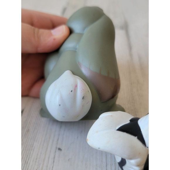 Disney rabbit Thumper skunk flower toy playset Bambi toy figure - Picture 12 of 13